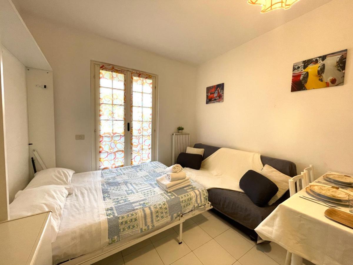 Zona Poeti - Relax In Piscina - Free Parking Apartment Loano Exterior photo
