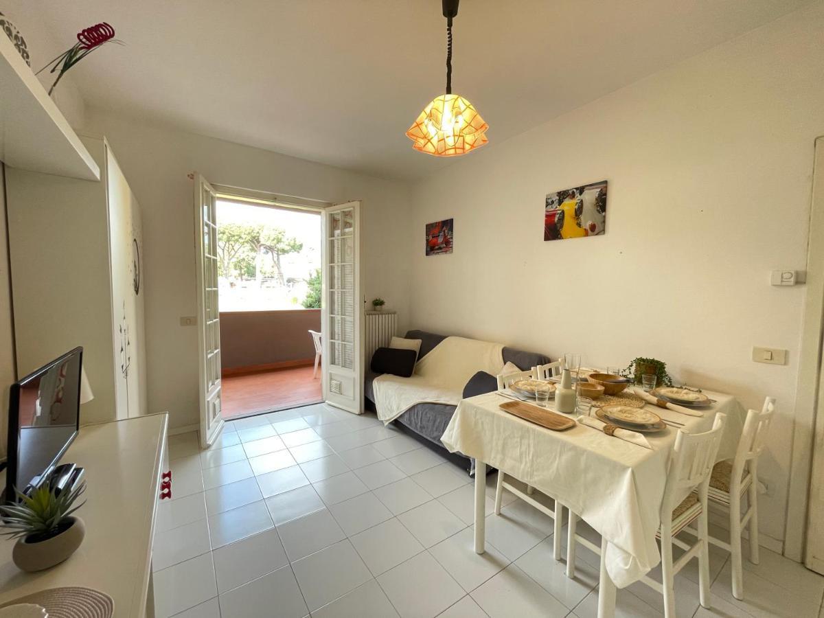 Zona Poeti - Relax In Piscina - Free Parking Apartment Loano Exterior photo